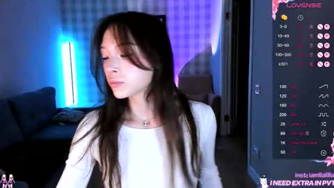 Snapshot of lialilia chatting on 12/20/25, 06:20 lialilia online show from 12/20/25, 06:20