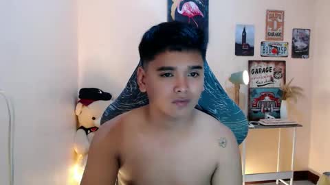 liam_anthonyxx online show from 10/04/25, 01:09