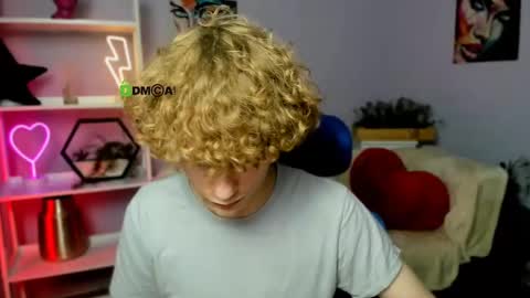 Liam online show from 03/08/25, 01:36