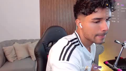 Liam Collins online show from 03/05/25, 02:56