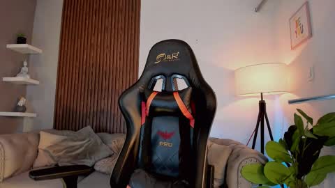 Liam Collins online show from 09/12/25, 11:43