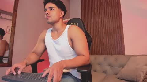 Snapshot of liam_colliins chatting on 01/17/26, 12:10 Liam Collins online show from 01/17/26, 12:10