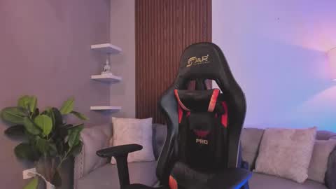 Snapshot of liam_colliins chatting on 02/06/26, 11:46 Liam Collins online show from 02/06/26, 11:46