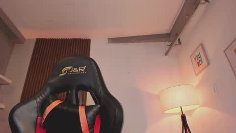 Snapshot of liam_colliins chatting on 02/08/26, 11:35 Liam Collins online show from 02/08/26, 11:35