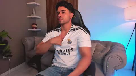 Snapshot of liam_colliins chatting on 03/04/26, 11:38 Liam Collins online show from 03/04/26, 11:38