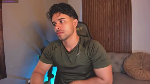 Snapshot of liam_colliins chatting on 03/08/26, 11:58 Liam Collins online show from 03/08/26, 11:58