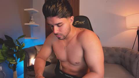 Snapshot of liam_colliins chatting on 03/11/26, 11:38 Liam Collins online show from 03/11/26, 11:38