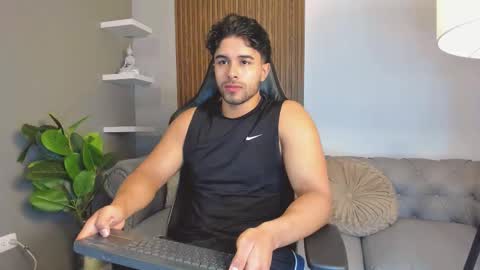 Snapshot of liam_colliins chatting on 03/19/26, 11:47 Liam Collins online show from 03/19/26, 11:47