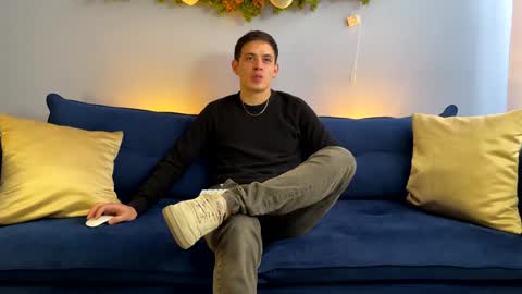 Snapshot of liam_enzho chatting on 01/06/25, 05:16 Liam online show from 01/06/25, 05:16