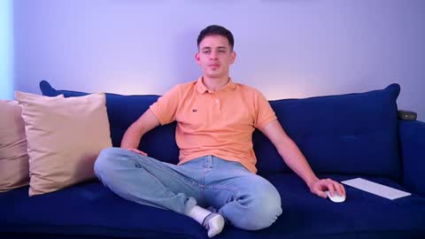 Snapshot of liam_enzho chatting on 02/28/25, 04:31 Liam online show from 02/28/25, 04:31