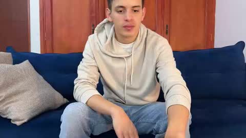 Snapshot of liam_enzho chatting on 10/12/25, 12:59 Liam online show from 10/12/25, 12:59