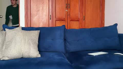 Snapshot of liam_enzho chatting on 11/26/25, 01:34 Liam online show from 11/26/25, 01:34