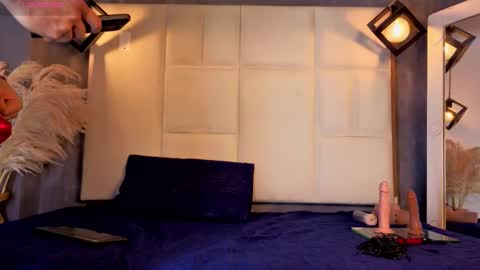 Liam forest  online show from 12/16/25, 04:50