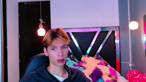 liam_green1 online show from 02/14/26, 12:02