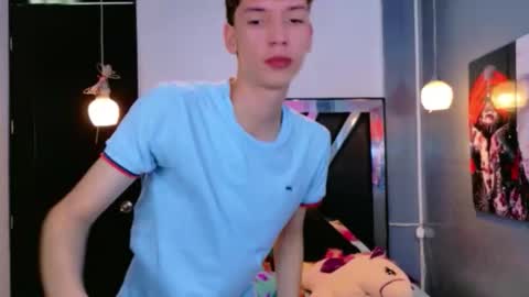 liam_green1 online show from 02/26/26, 07:46