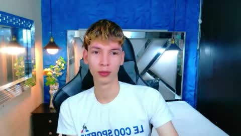 liam_green1 online show from 03/02/26, 03:52