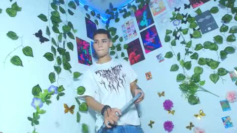 Snapshot of liam_honey18 chatting on 03/29/26, 03:39 liam_honey18 online show from 03/29/26, 03:39