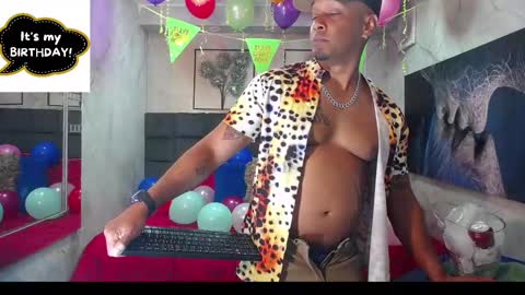 Liam online show from 02/10/25, 08:10