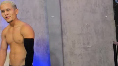 liam_knight online show from 11/27/25, 02:13