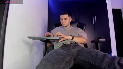 Liam online show from 03/21/26, 08:19