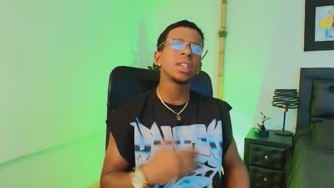 LIAM online show from 09/29/25, 07:51