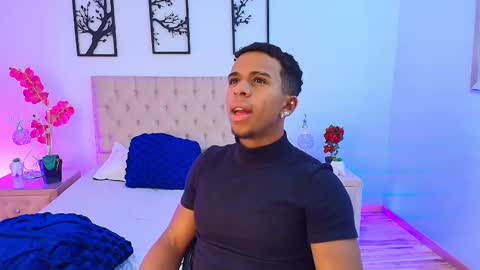 LIAM online show from 10/15/25, 04:34