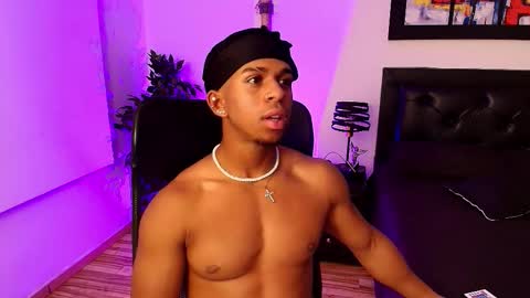 LIAM online show from 10/17/25, 04:37