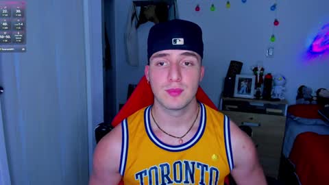 Snapshot of liam_oficial chatting on 12/17/24, 04:45 liam online show from 12/17/24, 04:45