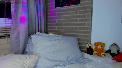 liam online show from 04/08/26, 02:44