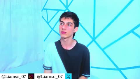 Snapshot of liam_scott77 chatting on 02/17/26, 12:29 Liam scott77 online show from 02/17/26, 12:29