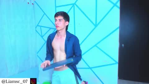 Snapshot of liam_scott77 chatting on 03/03/26, 01:01 Liam scott77 online show from 03/03/26, 01:01