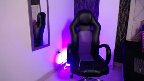 Liam  online show from 02/25/26, 12:15