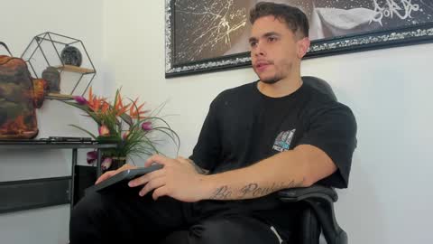 Liam online show from 01/23/25, 02:17