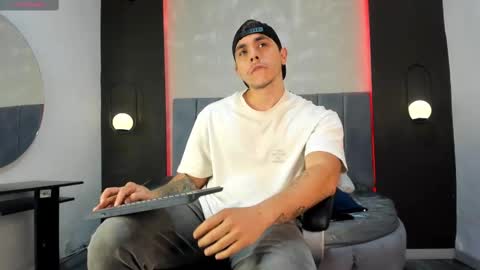 Liam online show from 09/23/25, 10:02