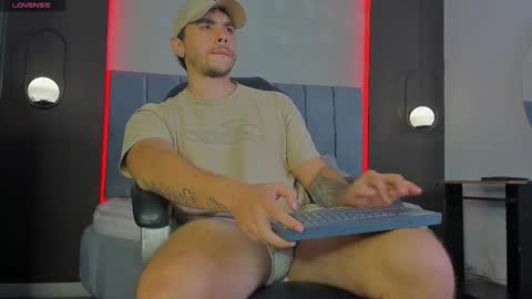 Snapshot of liam_walk chatting on 03/08/26, 02:10 Liam online show from 03/08/26, 02:10