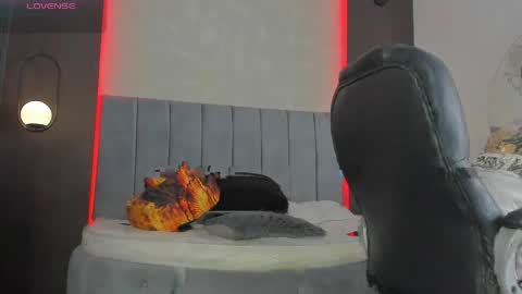 Snapshot of liam_walk chatting on 04/08/26, 05:57 Liam online show from 04/08/26, 05:57