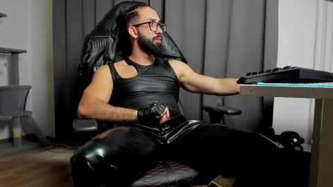 Liam online show from 03/01/25, 10:02