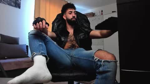 Snapshot of liamaesthetic chatting on 03/11/26, 08:42 Liam online show from 03/11/26, 08:42