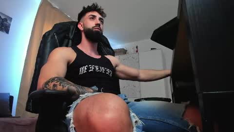 Snapshot of liamaesthetic chatting on 04/19/26, 07:40 Liam online show from 04/19/26, 07:40