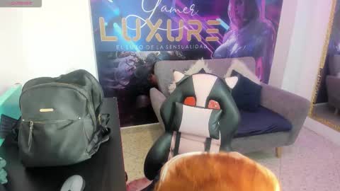 Snapshot of liamartinn chatting on 10/07/25, 01:41 Lia online show from 10/07/25, 01:41