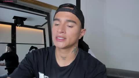 Snapshot of liamdeep_ chatting on 09/27/25, 08:25 LiamDeep online show from 09/27/25, 08:25