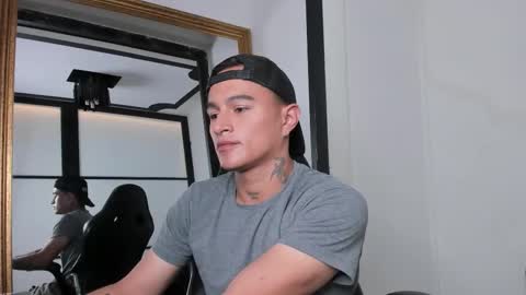 Snapshot of liamdeep_ chatting on 10/02/25, 06:26 LiamDeep online show from 10/02/25, 06:26