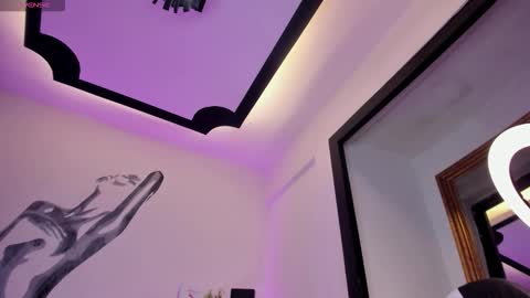 Snapshot of liamdeep_ chatting on 11/11/25, 10:10 LiamDeep online show from 11/11/25, 10:10