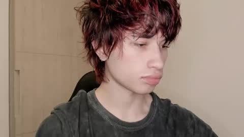 Liam online show from 02/10/26, 01:53