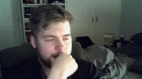 Snapshot of liamfoxx chatting on 04/18/26, 02:59 Liam Fox online show from 04/18/26, 02:59