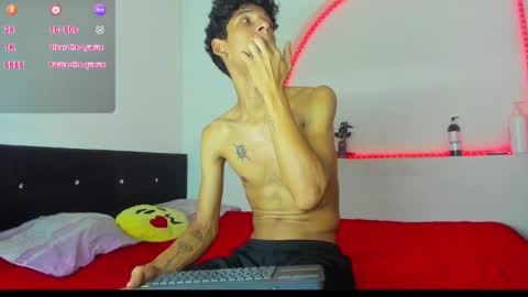 LIAM  KAI online show from 12/19/25, 03:02