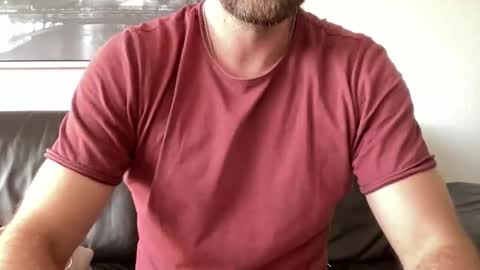 Snapshot of liamnilod chatting on 10/01/25, 02:56 Chris online show from 10/01/25, 02:56