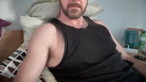 Snapshot of liamnilod chatting on 11/08/25, 06:57 Chris online show from 11/08/25, 06:57