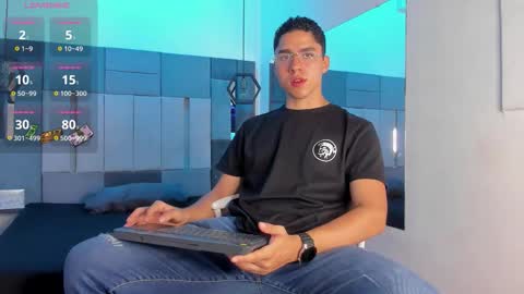 Liam online show from 11/30/25, 11:36