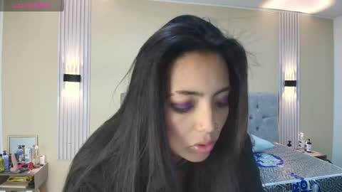 L I A M O N R O E online show from 09/29/25, 11:37